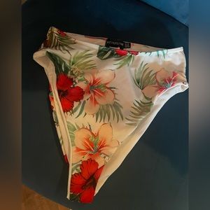BNWT pretty little thing high waisted bikini bottoms